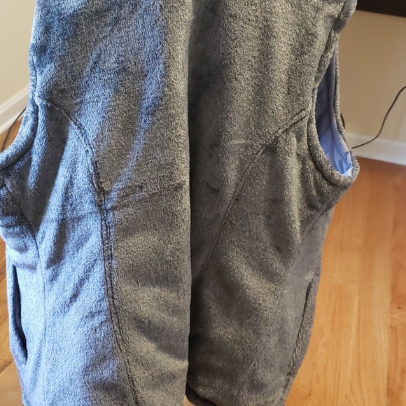 Reversible Vest - Picture 5 of 5